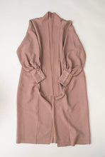 画像をギャラリービューアに読み込む, 赤白橡の織り出し色無地【六つ釦】