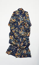 画像をギャラリービューアに読み込む, 水辺に四季の草花金彩縁【四つ釦】