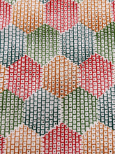 画像をギャラリービューアに読み込む, 幾何学亀甲【L・化繊】