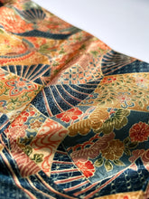 画像をギャラリービューアに読み込む, 柴草梅楓地紋に扇尽くし古典模様【M】