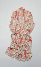 画像をギャラリービューアに読み込む, 膨れ紗綾型地紋に雲取り模様【四つ釦】