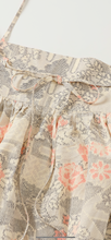 画像をギャラリービューアに読み込む, 白大島雲がけ花模様【絹】
