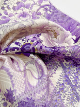 画像をギャラリービューアに読み込む, 総地紋に華車模様【六つ釦】