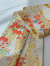 画像をギャラリービューアに読み込む, 立涌に草花模様【短より短】