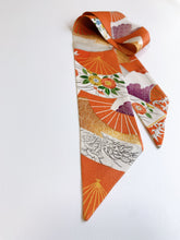 画像をギャラリービューアに読み込む, 扇面に花古典柄模様【短】