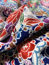 画像をギャラリービューアに読み込む, 型染め松竹梅花鳥模様【タックラップスカート】