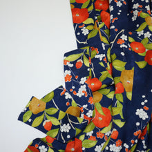 画像をギャラリービューアに読み込む, 椿に梅模様【ギャザーラップスカート】