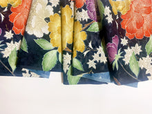 画像をギャラリービューアに読み込む, 紅葉に牡丹模様【タックラップスカート】