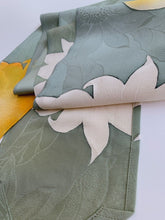 画像をギャラリービューアに読み込む, 地紋入暈しに大輪花模様【長】