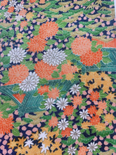 画像をギャラリービューアに読み込む, 寺塔に草花模様【タックラップスカート】