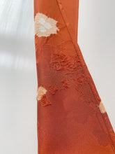 画像をギャラリービューアに読み込む, 枝梅地紋に花散らし模様【長】