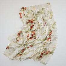 画像をギャラリービューアに読み込む, 金彩楓枝梅模様【タックラップスカート】