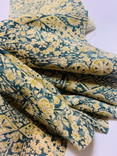 画像をギャラリービューアに読み込む, 絵画風古典模様【タックラップスカート】