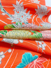 画像をギャラリービューアに読み込む, 牡丹・楓・梅・菊模様【タックラップスカート】