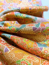 画像をギャラリービューアに読み込む, 幾何学取りに古典草花模様【ギャザーラップスカート】