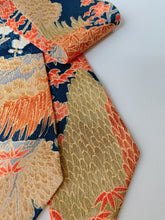 画像をギャラリービューアに読み込む, 屋敷に草花模様【短】