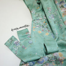 画像をギャラリービューアに読み込む, 金彩蝶に草花模様【ギャザーラップスカート】