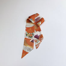 画像をギャラリービューアに読み込む, 扇面に花古典柄模様【短】