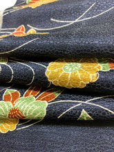 画像をギャラリービューアに読み込む, 流水に菊椿橘模様【L】(地紋あり)