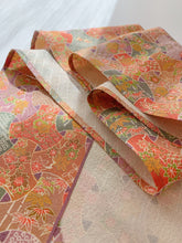 画像をギャラリービューアに読み込む, 幾何学取りに古典草花模様【長】