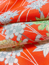 画像をギャラリービューアに読み込む, 牡丹・楓・梅・菊模様【タックラップスカート】