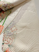 画像をギャラリービューアに読み込む, 枝梅に熨斗丸華に古典模様【長】