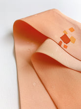 画像をギャラリービューアに読み込む, 抽象柄模様【短】