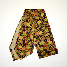 画像をギャラリービューアに読み込む, 小壺菊葉蝶模様【長】