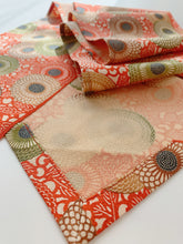 画像をギャラリービューアに読み込む, 菊の唐草模様【長】