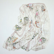 画像をギャラリービューアに読み込む, 線描き草花模様【ギャザーラップスカート】