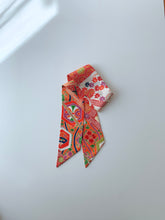 画像をギャラリービューアに読み込む, 斜め縞に亀甲楓梅菊尽くし模様【短】