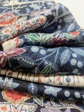画像をギャラリービューアに読み込む, ヱ霧に椿草花模様【タックラップスカート】