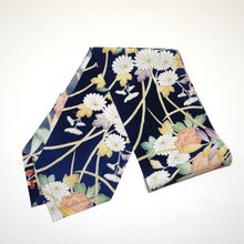 画像をギャラリービューアに読み込む, 菊梅牡丹大草模様【長】