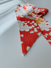 画像をギャラリービューアに読み込む, 枝梅尽くし模様【短】