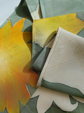 画像をギャラリービューアに読み込む, 地紋入暈しに大輪花模様【長】