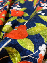 画像をギャラリービューアに読み込む, 椿に梅模様【ギャザーラップスカート】