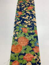 画像をギャラリービューアに読み込む, 椿に小梅模様【タックラップスカート】