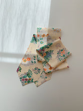 画像をギャラリービューアに読み込む, 花草模様【長】