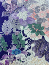 画像をギャラリービューアに読み込む, 洋花模様紗綾型地紋【ギャザーラップスカート】