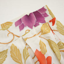 画像をギャラリービューアに読み込む, 花唐草模様【タックラップスカート】