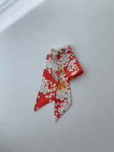 画像をギャラリービューアに読み込む, 枝梅尽くし模様【短】