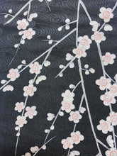 画像をギャラリービューアに読み込む, 破れ地紙に屋敷楓枝梅模様【ギャザーラップスカート】