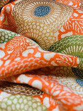 画像をギャラリービューアに読み込む, 菊の唐草模様【ギャザーラップスカート】