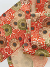 画像をギャラリービューアに読み込む, 菊の唐草模様【長】