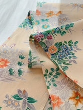 画像をギャラリービューアに読み込む, 花草模様【長】