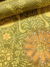 画像をギャラリービューアに読み込む, 花鳥模様【タックラップスカート】