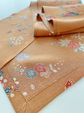 画像をギャラリービューアに読み込む, 扇に蝶花模様【長】