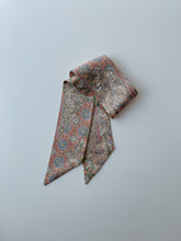 画像をギャラリービューアに読み込む, 切りばめ風更沙模様【短より短】