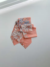 画像をギャラリービューアに読み込む, 花尽くし模様【長】