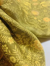 画像をギャラリービューアに読み込む, 花鳥模様【タックラップスカート】